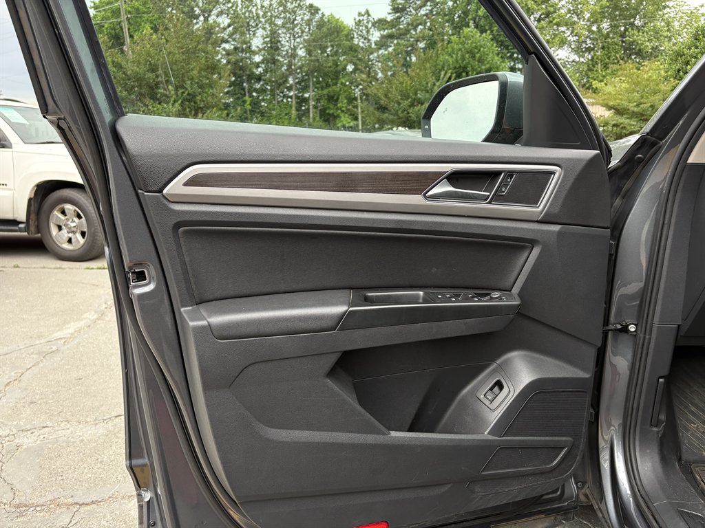 2019 Volkswagen Atlas - $11,995