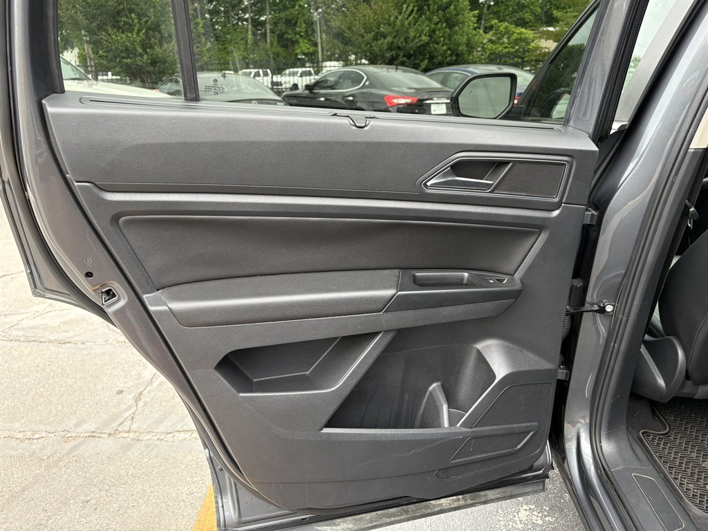 2019 Volkswagen Atlas - $11,995