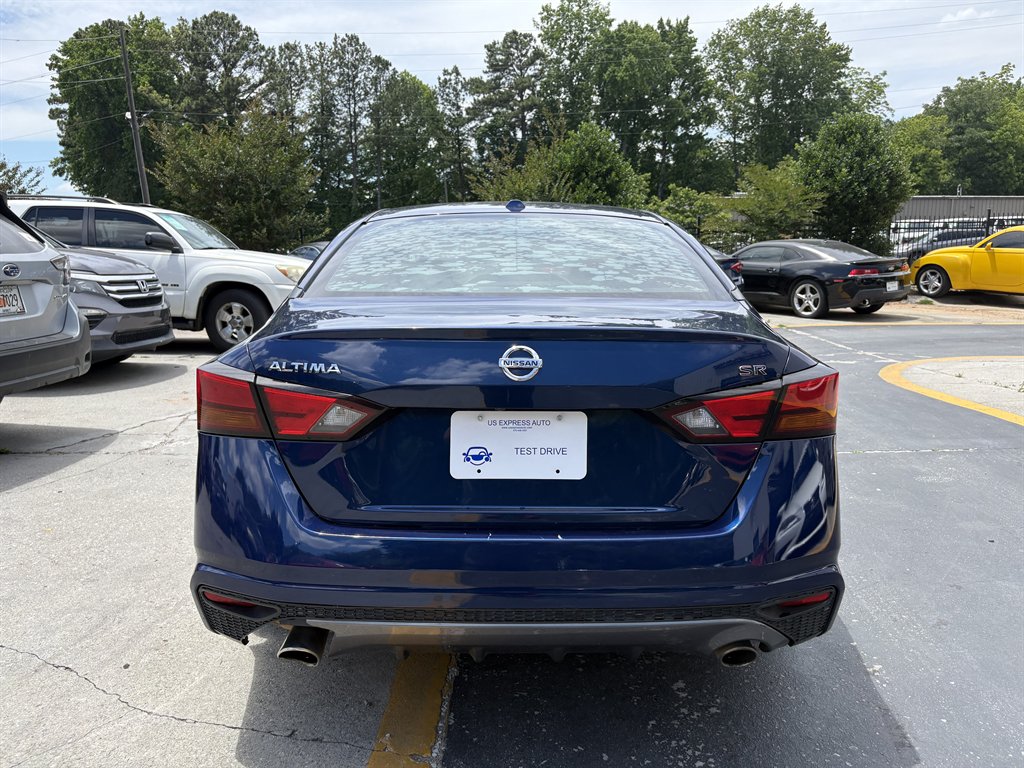 2019 Nissan Altima - $9,995