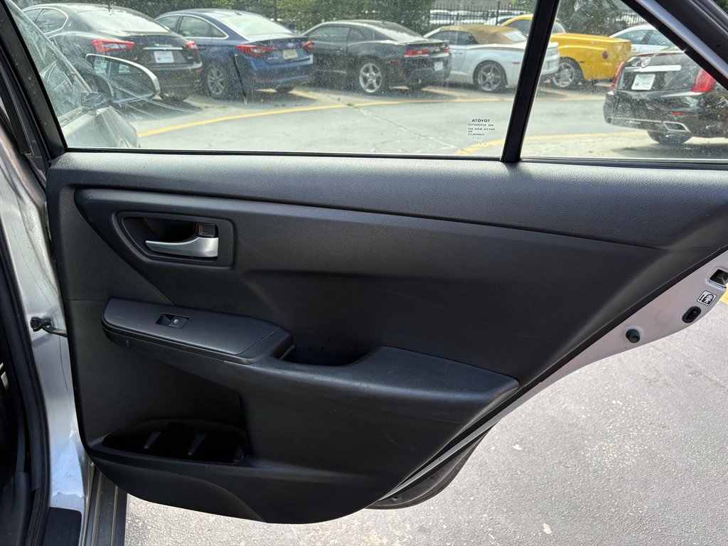2016 Toyota Camry - $6,995