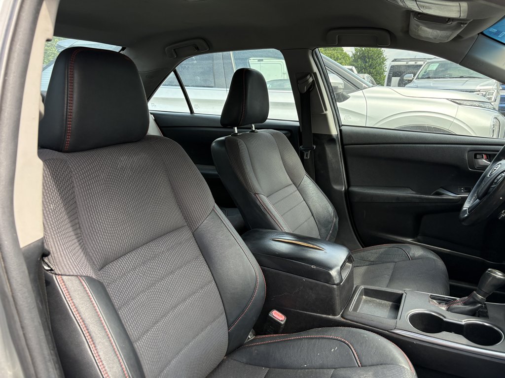 2016 Toyota Camry - $6,995