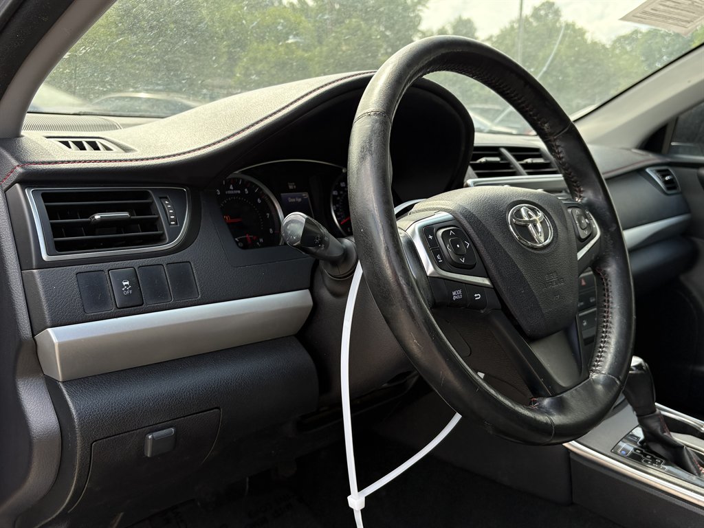2016 Toyota Camry - $6,995
