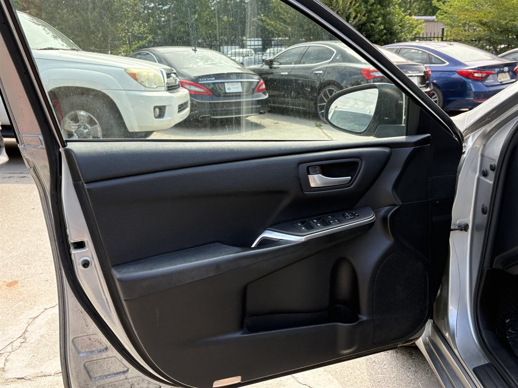 2016 Toyota Camry - $6,995