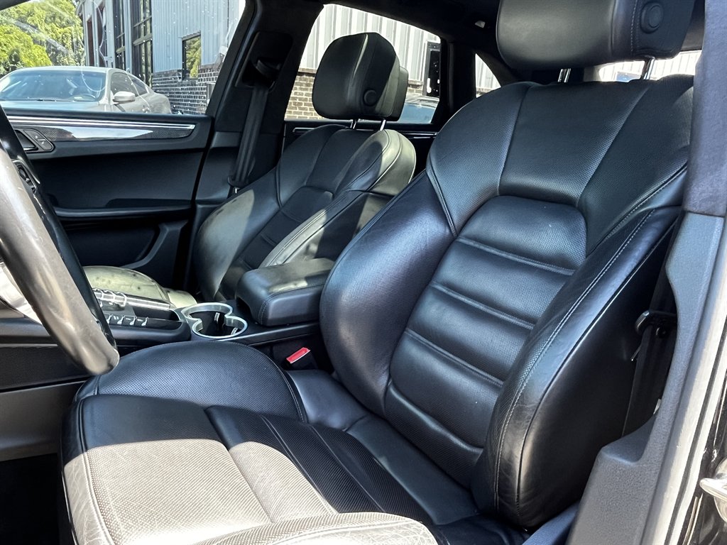 2015 Porsche Macan - $12,995