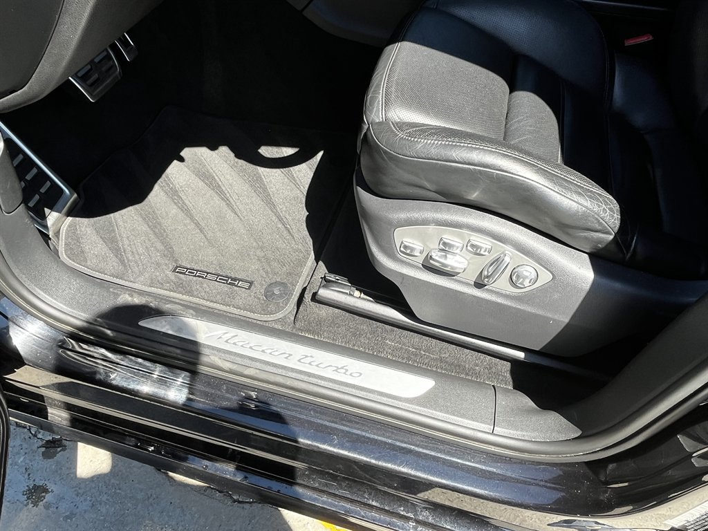 2015 Porsche Macan - $12,995