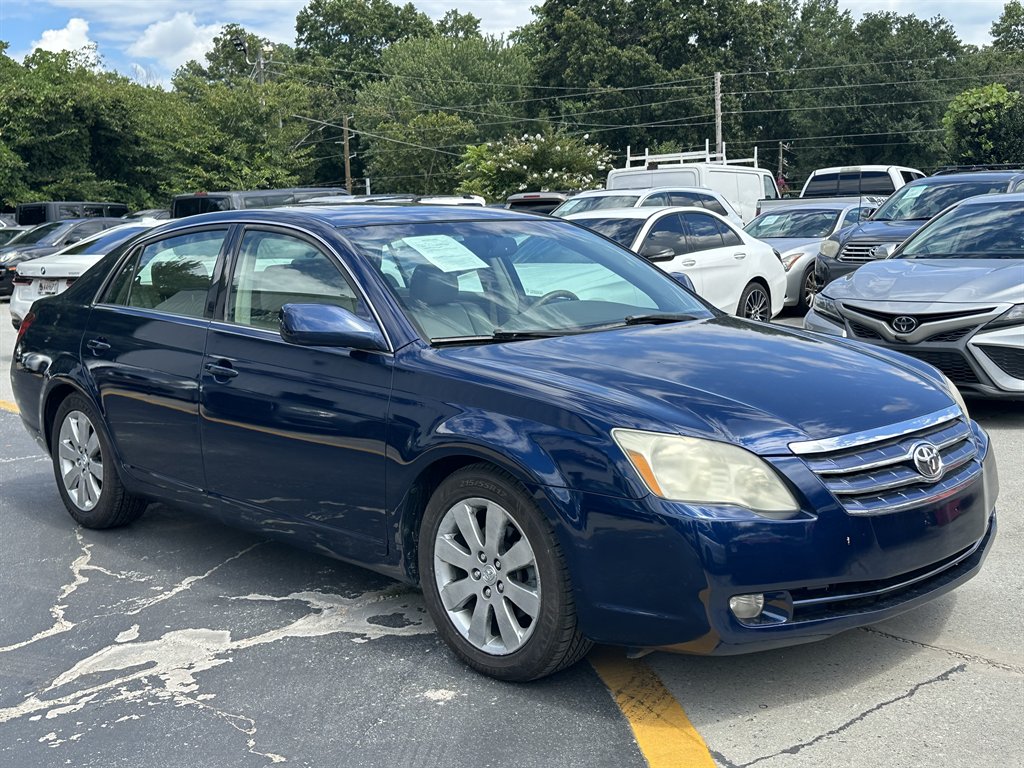 2005 Toyota Avalon - $6,995