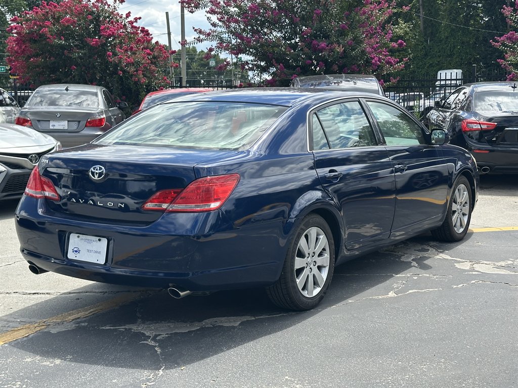2005 Toyota Avalon - $6,995