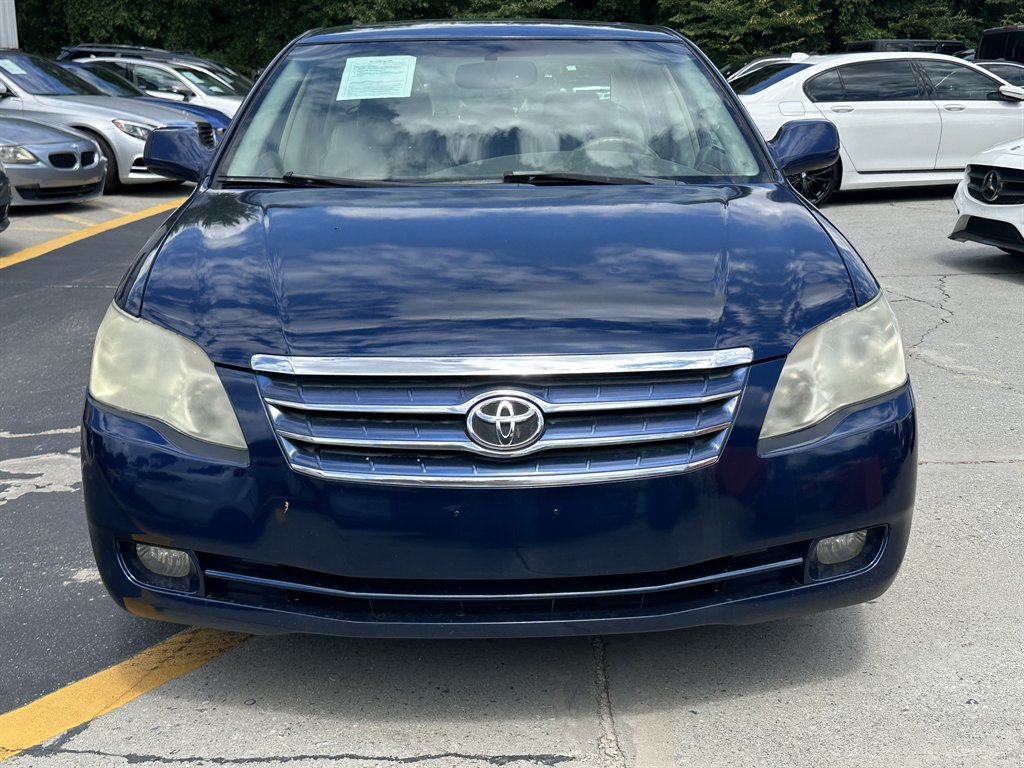 2005 Toyota Avalon - $6,995