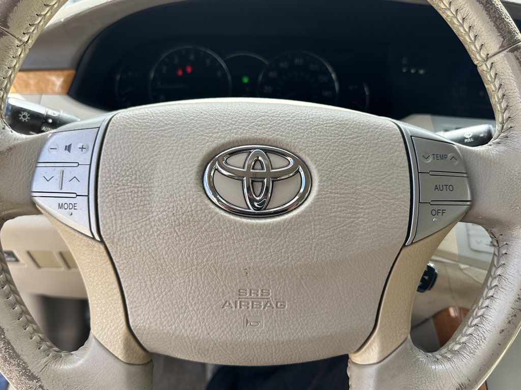 2005 Toyota Avalon - $6,995