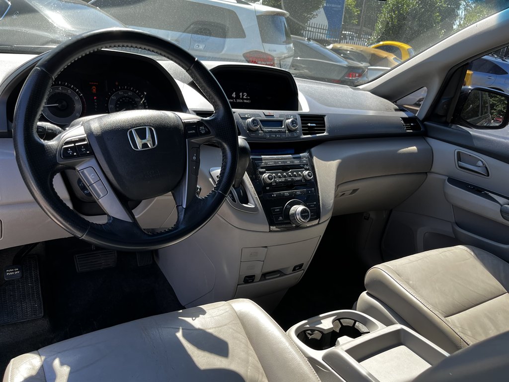 2012 Honda Odyssey - $7,995