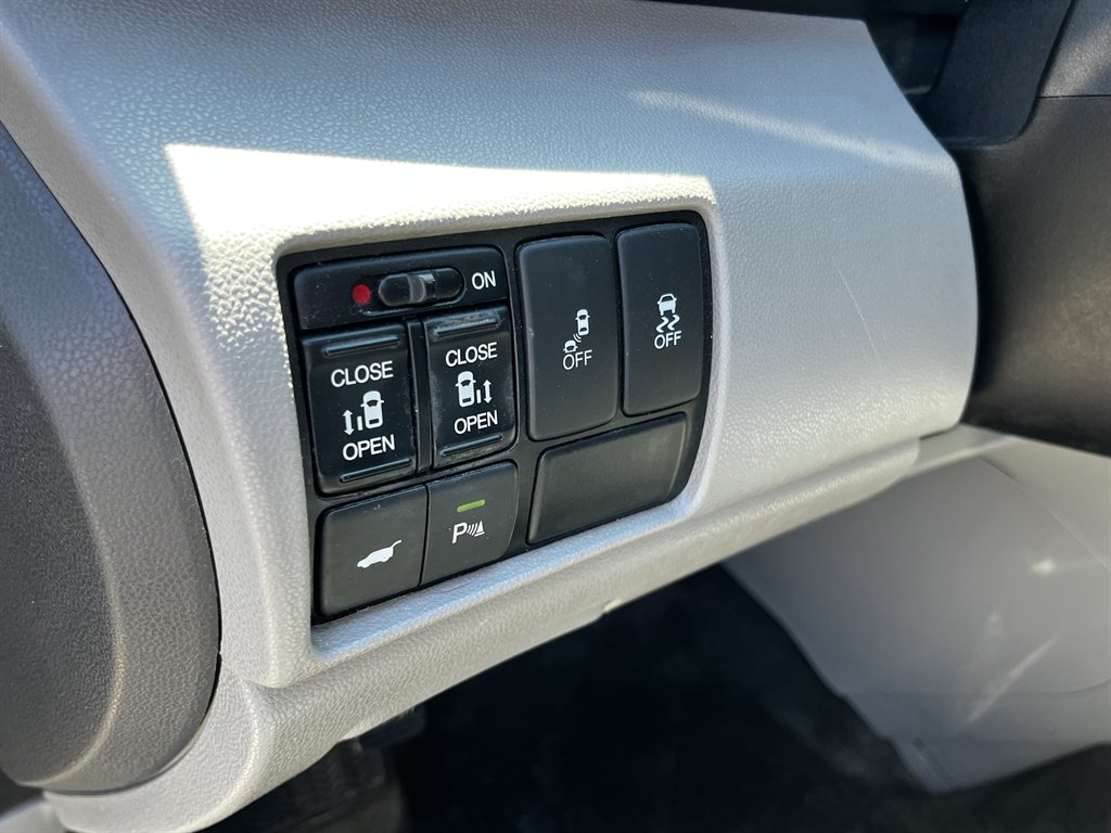 2012 Honda Odyssey - $7,995