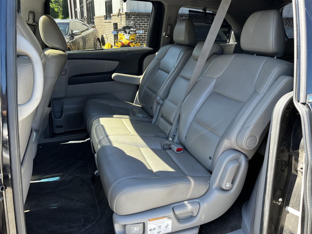 2012 Honda Odyssey - $7,995