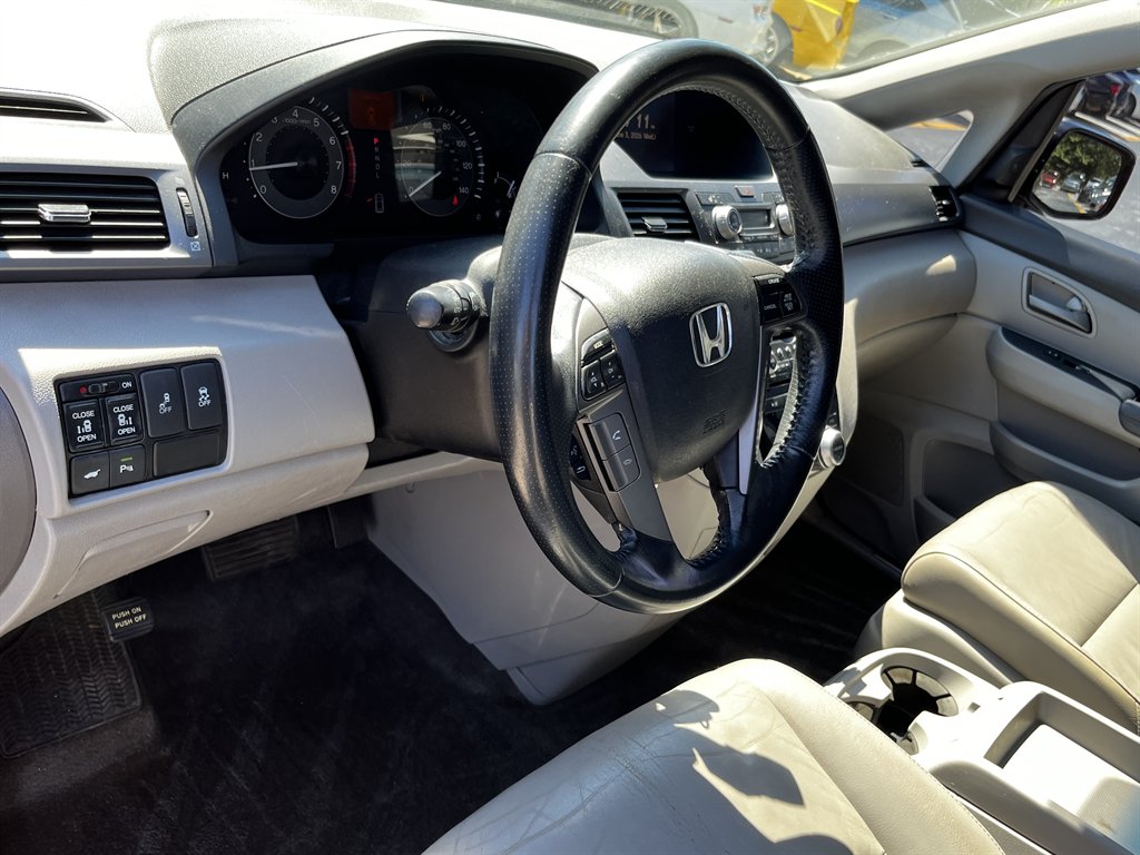 2012 Honda Odyssey - $7,995