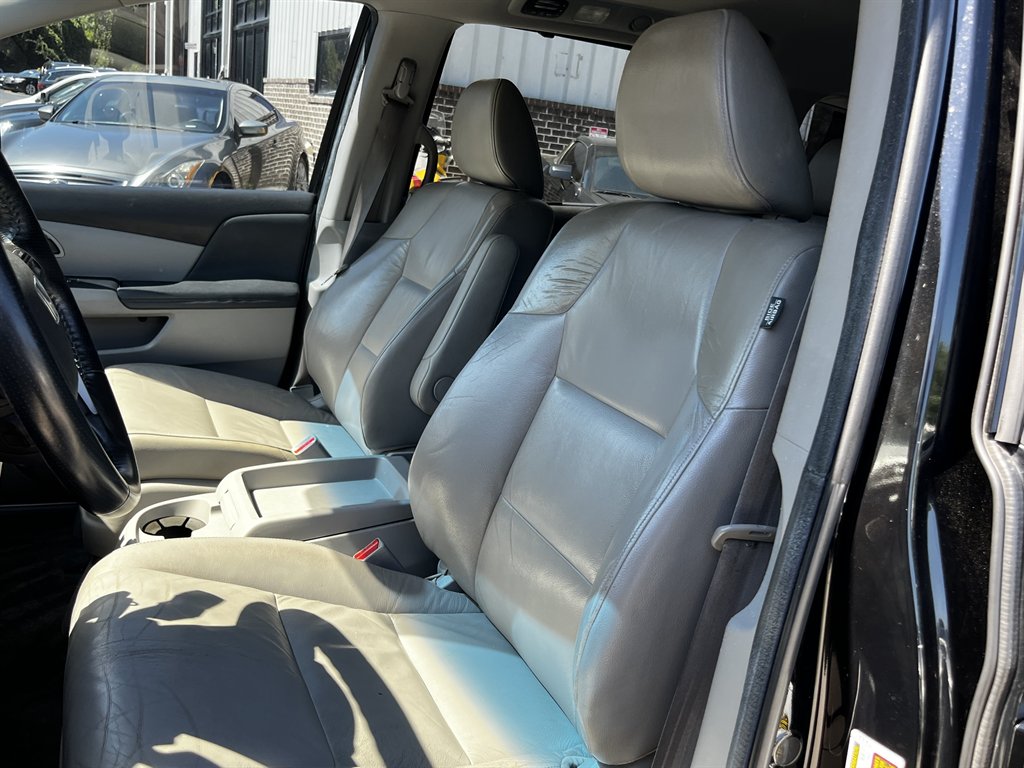2012 Honda Odyssey - $7,995