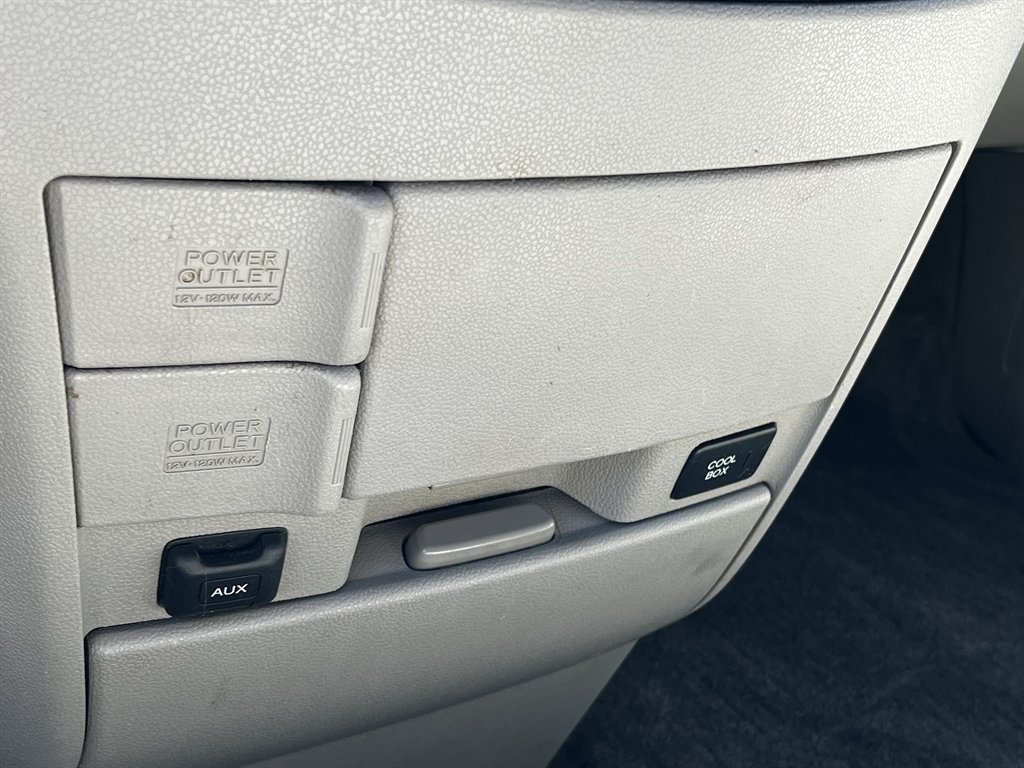 2012 Honda Odyssey - $7,995