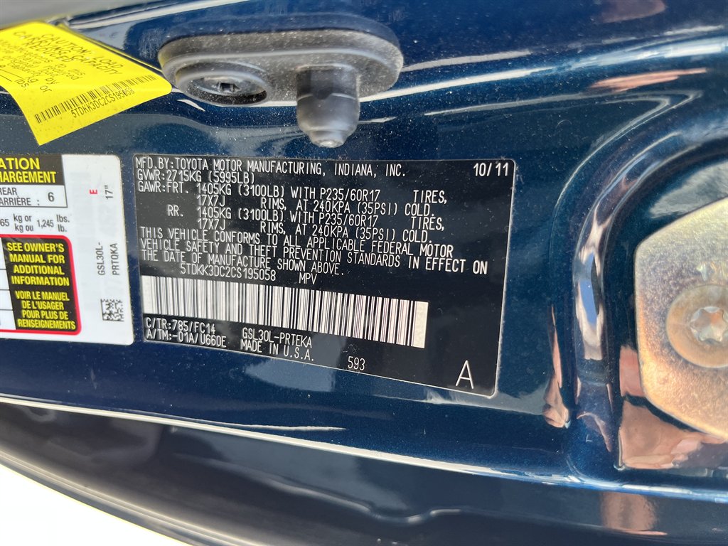 2012 Toyota Sienna - $8,995