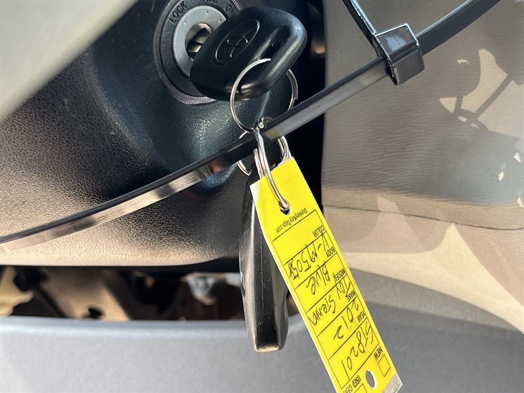 2012 Toyota Sienna - $8,995