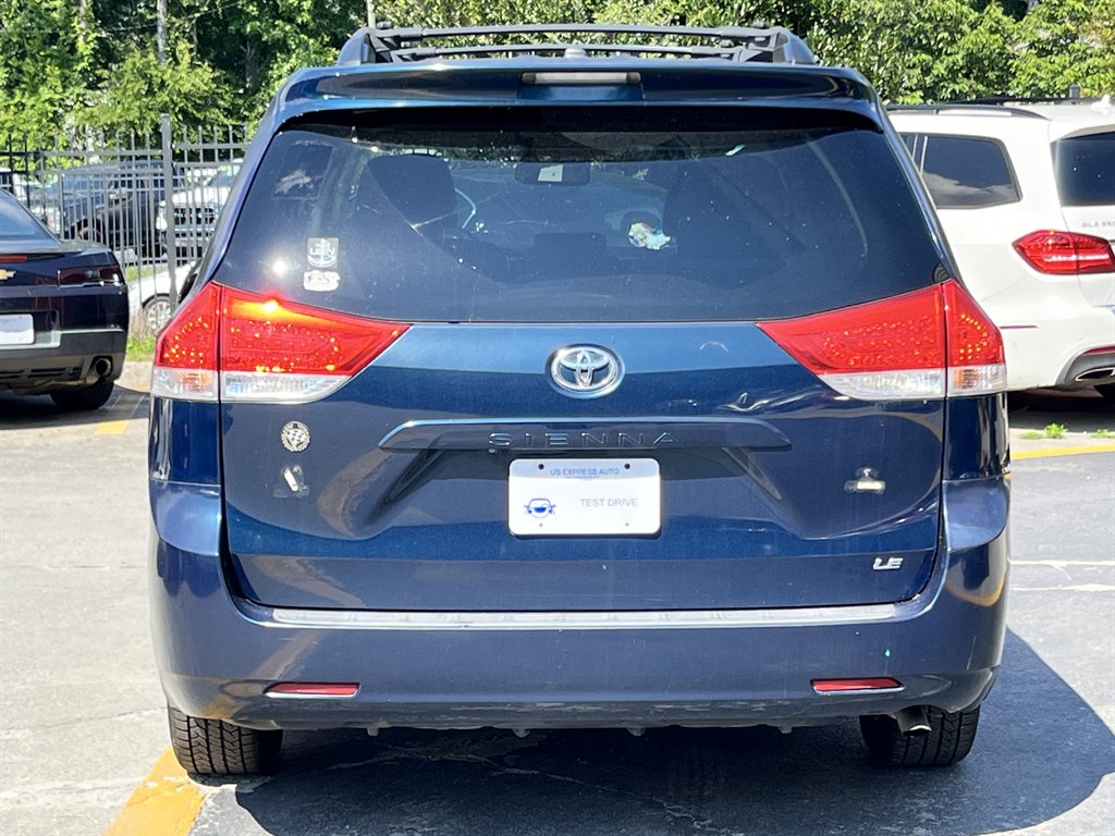 2012 Toyota Sienna - $8,995