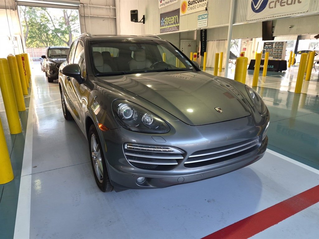 2014 Porsche Cayenne - $14,995