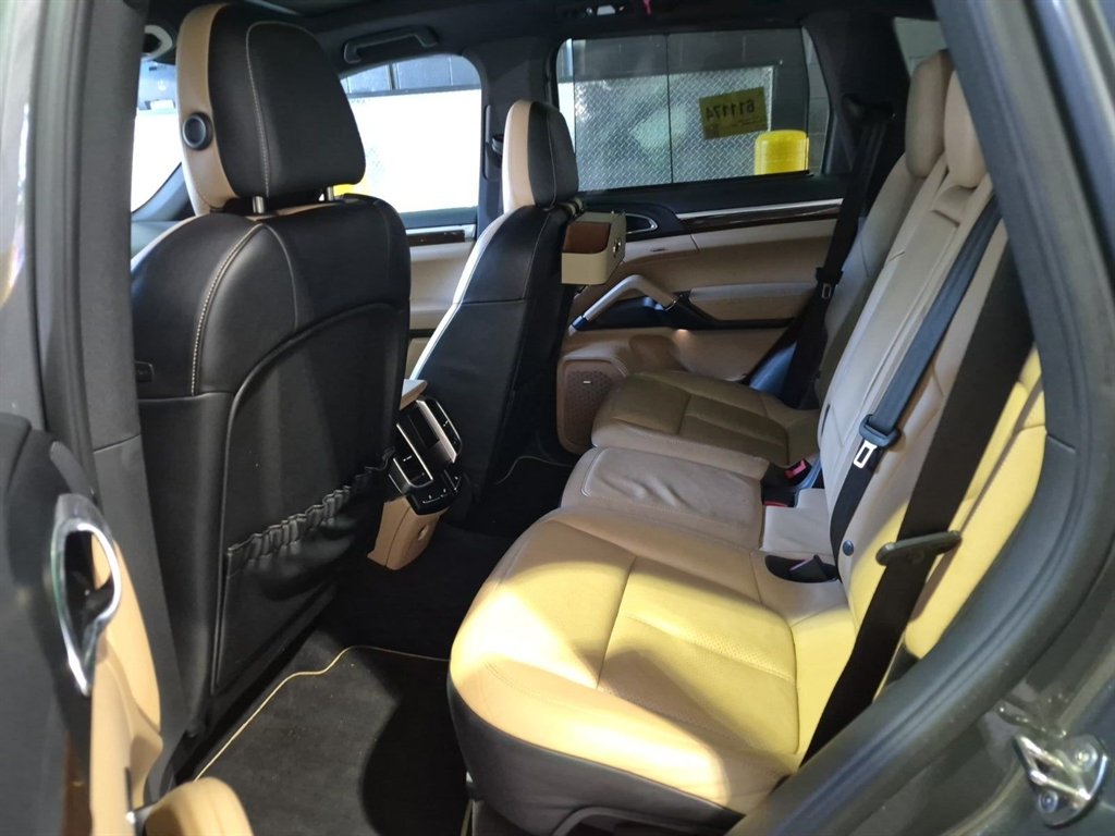 2014 Porsche Cayenne - $14,995