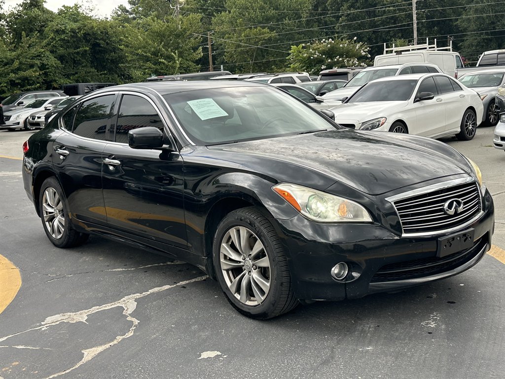 2012 INFINITI M - $7,995