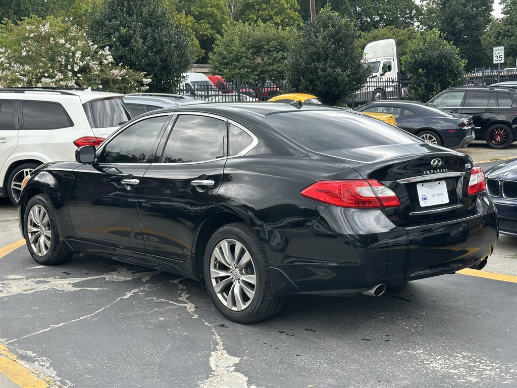 2012 INFINITI M - $7,995