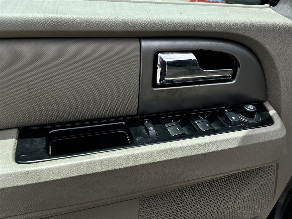 2014 Ford Expedition - $6,995