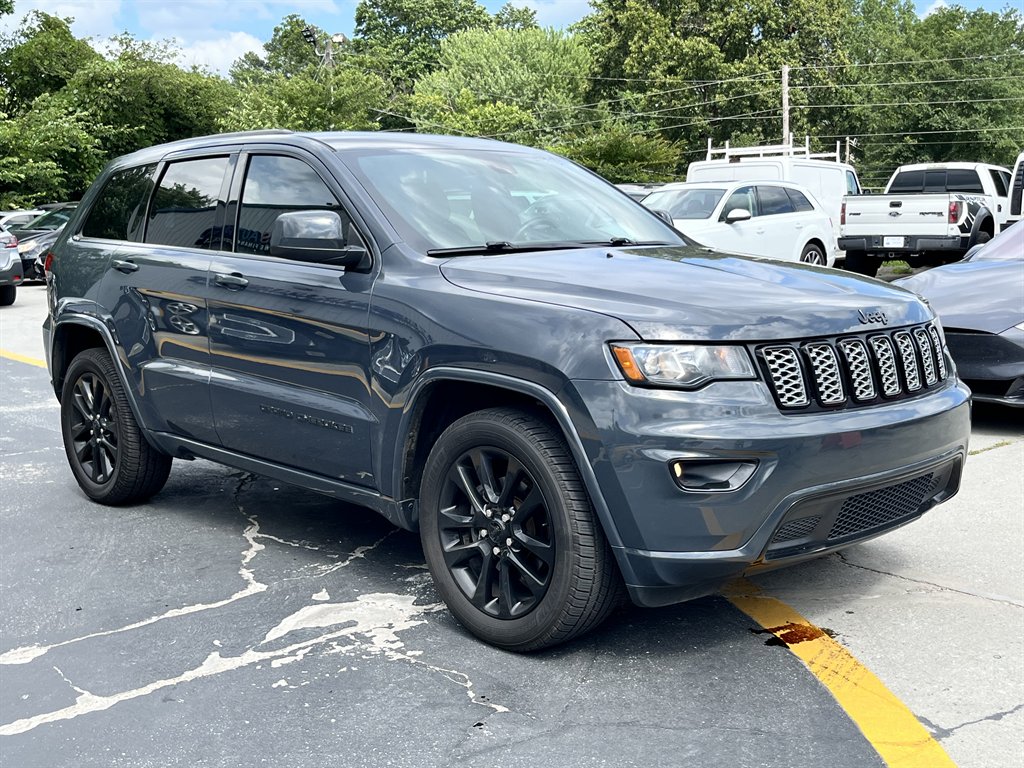 2017 Jeep Cherokee - $9,995
