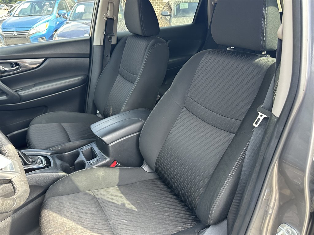 2019 Nissan Rogue - $11,715