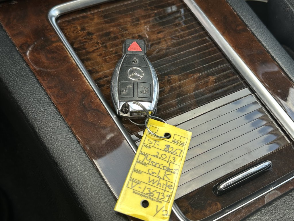 2013 Mercedes-Benz GLK-Class - $8,895