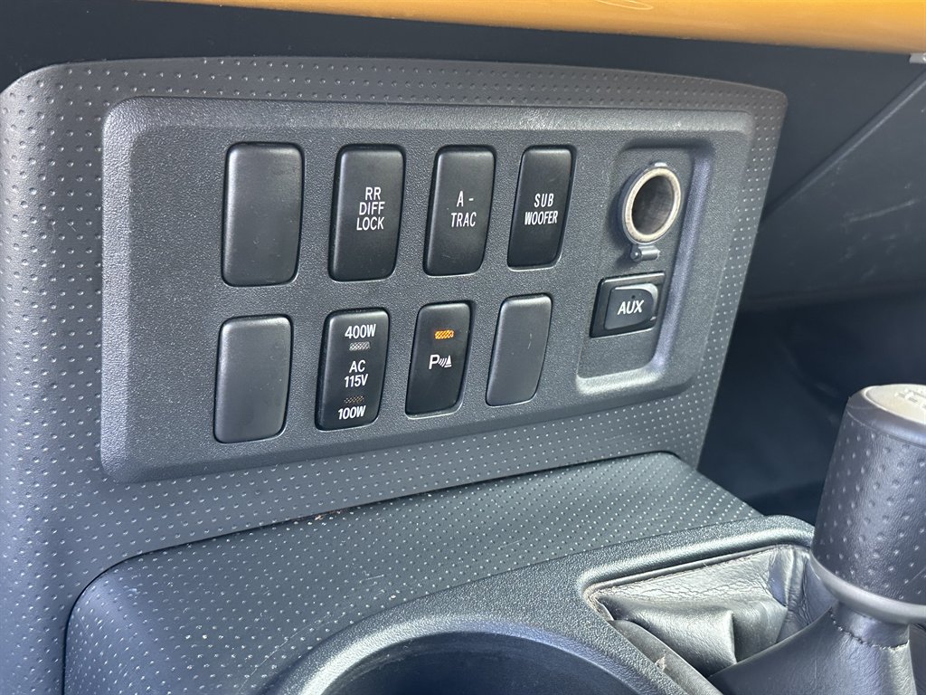 2007 Toyota FJ Cruiser - $10,275