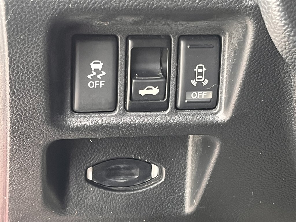 2012 INFINITI G - $9,995