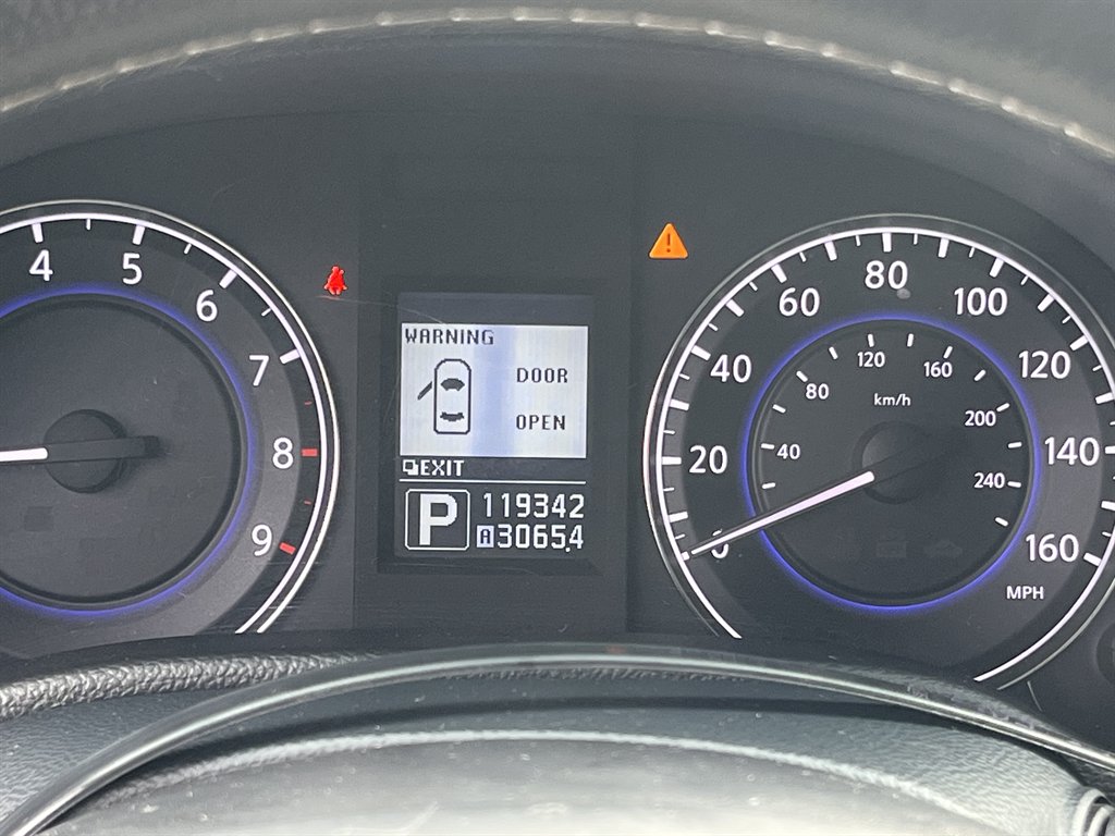 2012 INFINITI G - $9,995