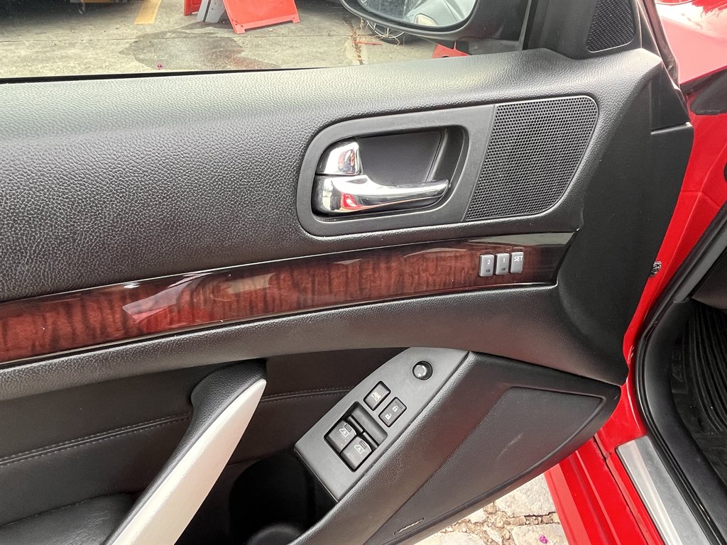 2012 INFINITI G - $9,995