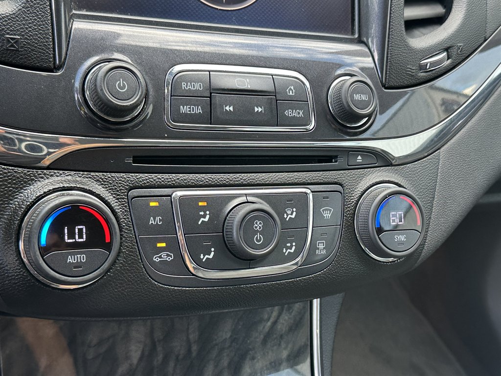 2014 Chevrolet Impala - $8,415