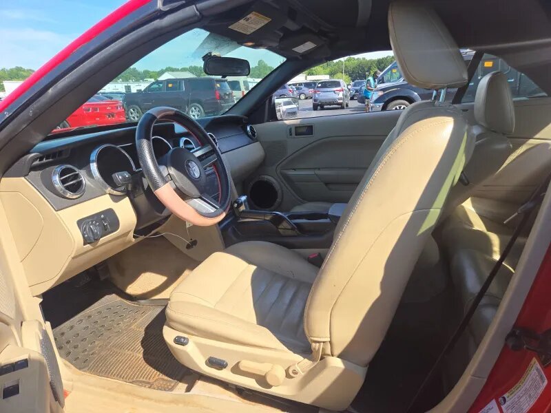 2005 Ford Mustang - $8,295