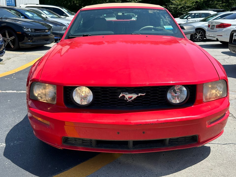 2005 Ford Mustang - $8,295