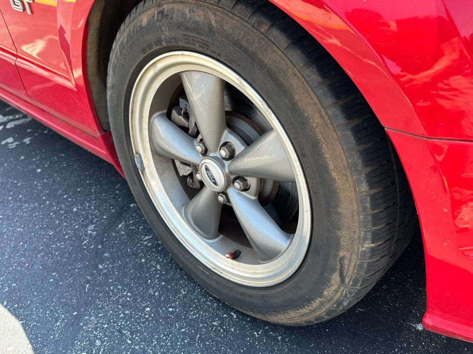 2005 Ford Mustang - $8,295