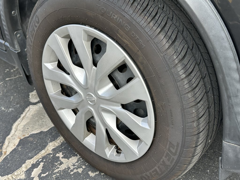 2016 Nissan Rogue - $7,695