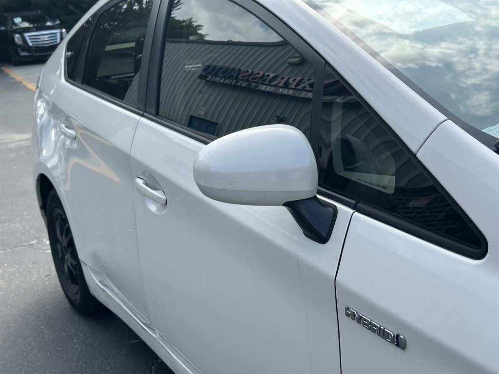 2012 Toyota Prius - $7,485