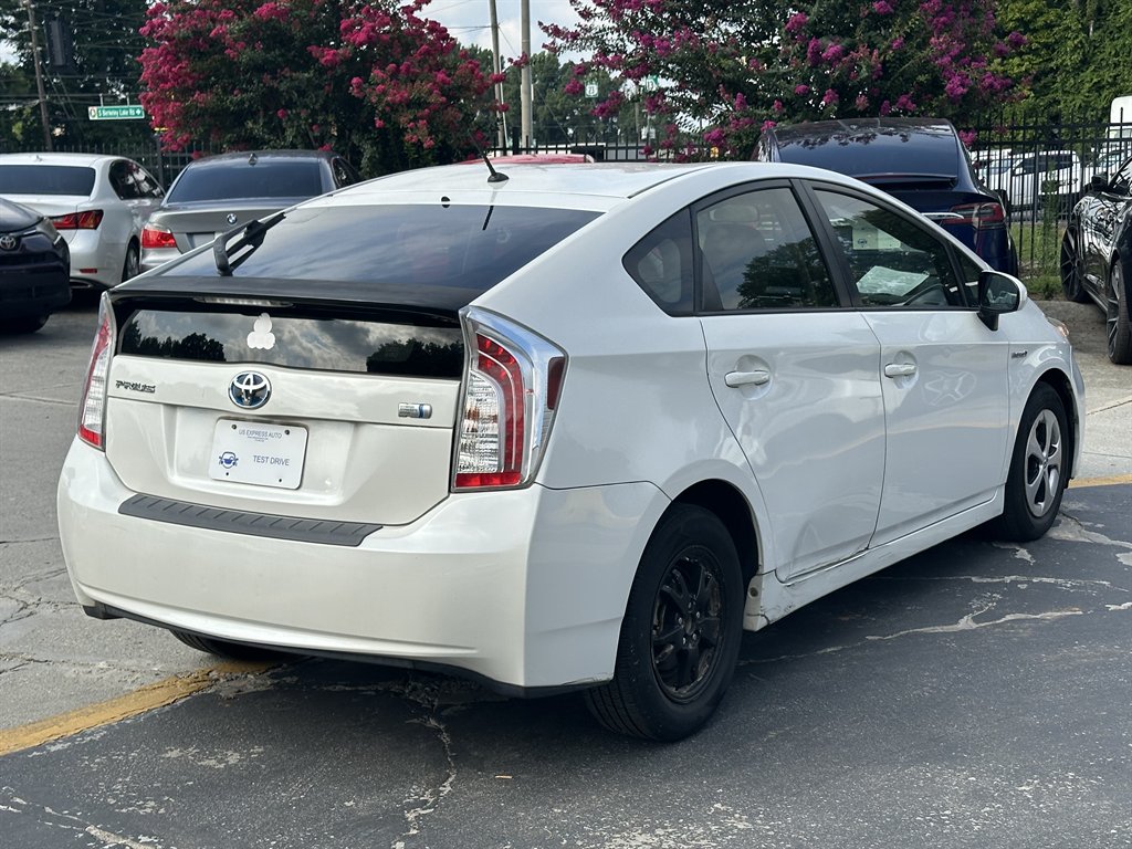 2012 Toyota Prius - $7,485