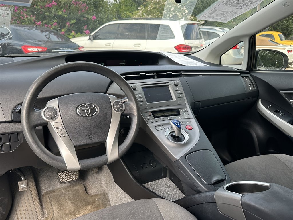 2012 Toyota Prius - $7,485