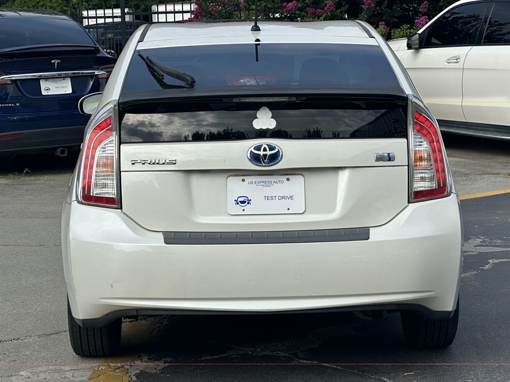 2012 Toyota Prius - $7,485