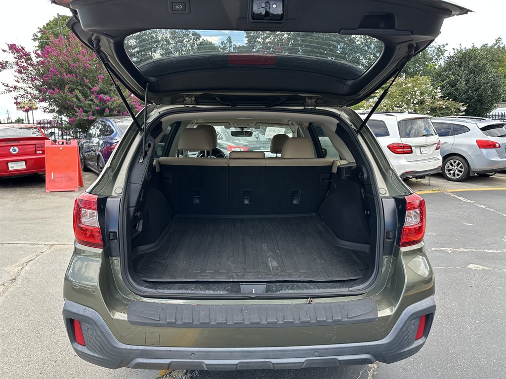 2018 Subaru Outback - $7,995