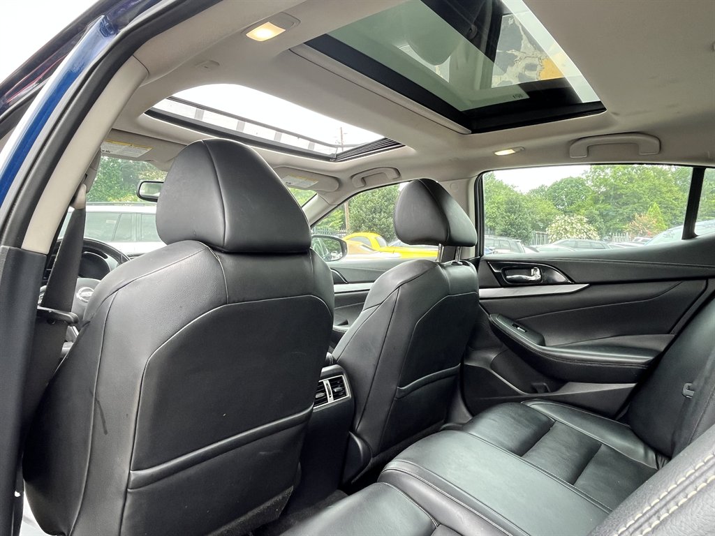 2017 Nissan Maxima - $11,995