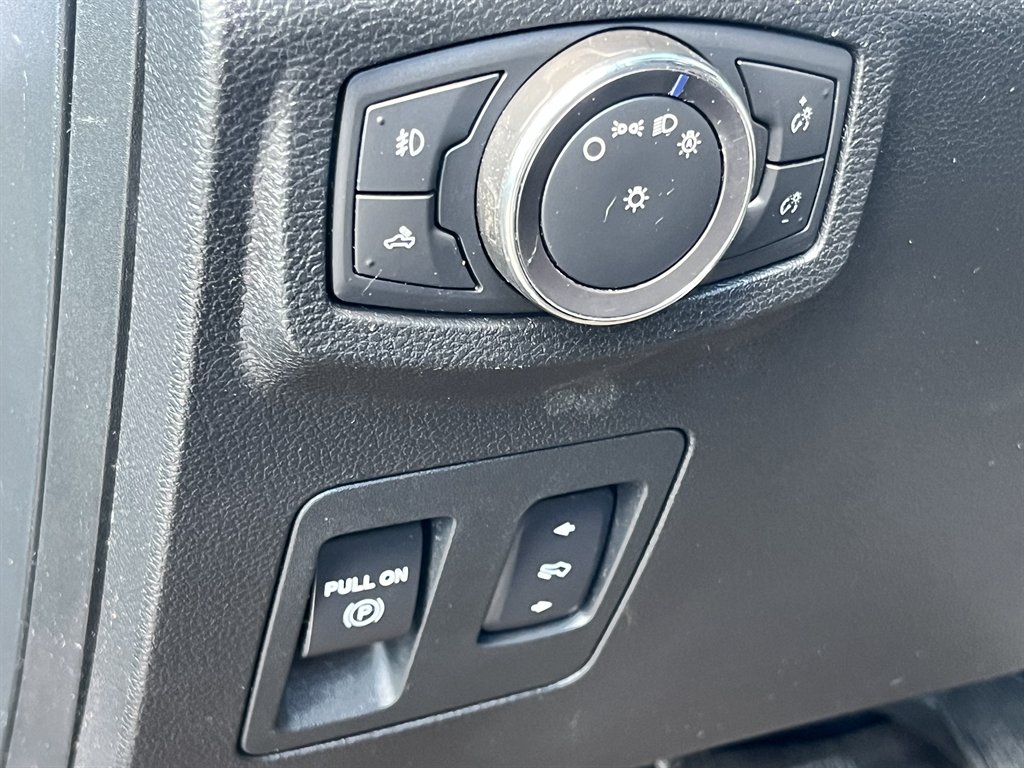 2015 Ford F150 - $15,194