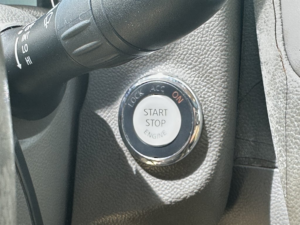 2011 INFINITI G - $7,995