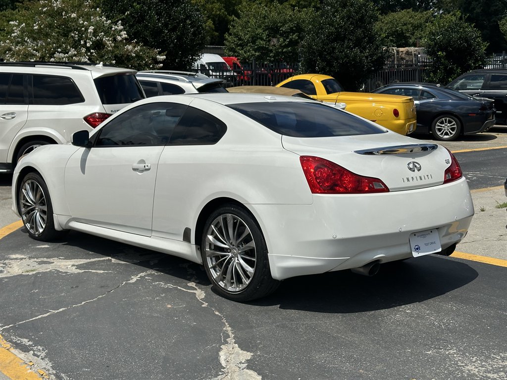 2011 INFINITI G - $7,995