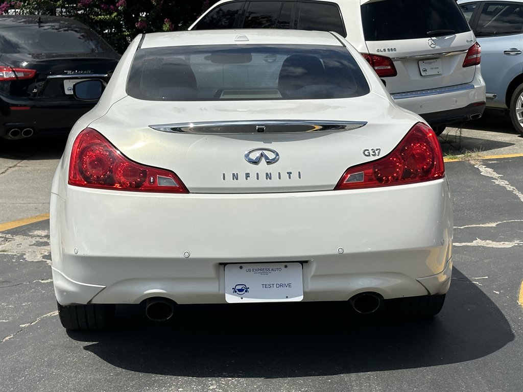 2011 INFINITI G - $7,995
