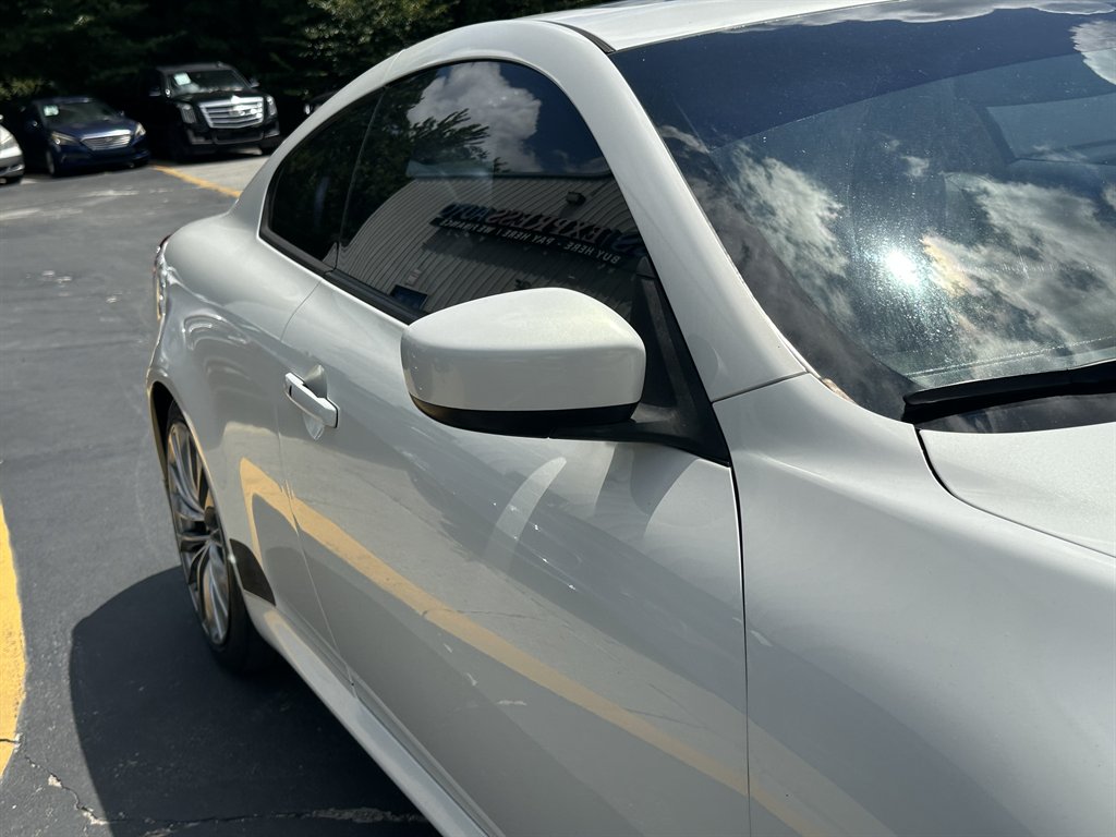 2011 INFINITI G - $7,995